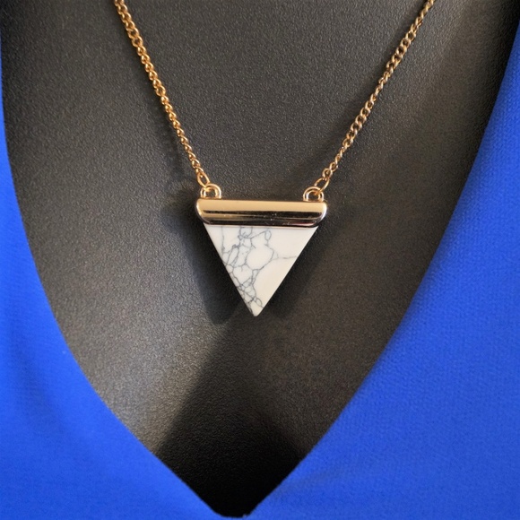 Lovely Ciffon Dress with Necklace - Picture 6 of 6